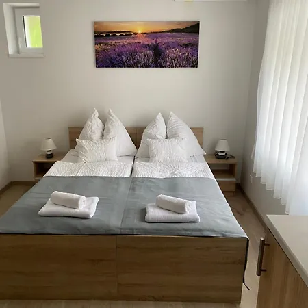 Apartamento Csillag Virag Vendeghaz