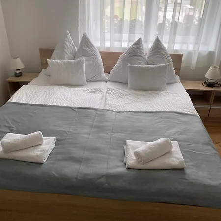Csillag Virag Vendeghaz Apartamento Ábrahámhegy