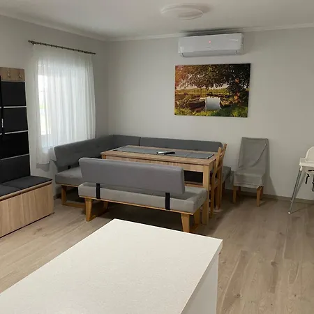 Διαμέρισμα Csillag Virag Vendeghaz *