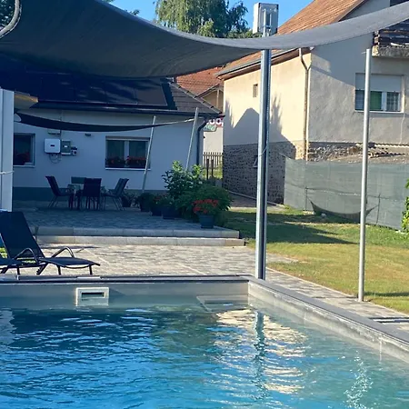 Csillag Virag Vendeghaz Apartamento Ábrahámhegy